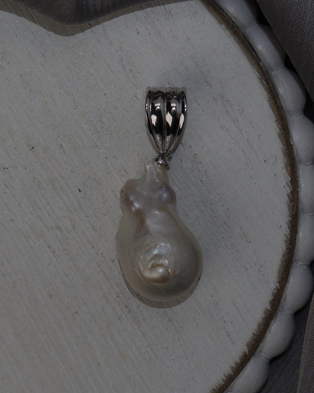 Vintage Sterling Silver Baroque Pearl Pendant 6.9G / 1.5in